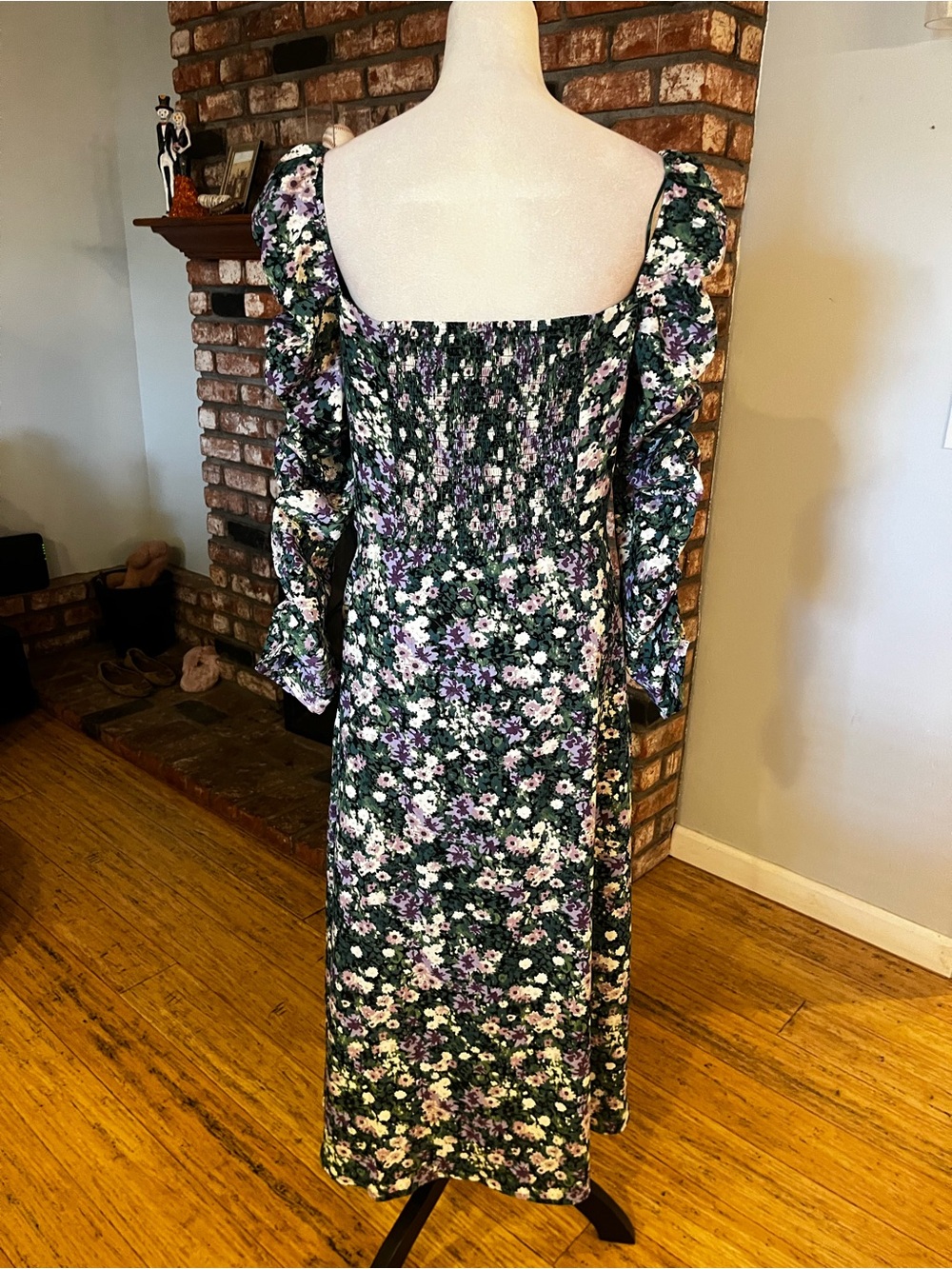 Astr the Label $138 NWOT PTP 23 Jamila Floral Keyhole Long Sleeve Dress - Picture 8 of 8